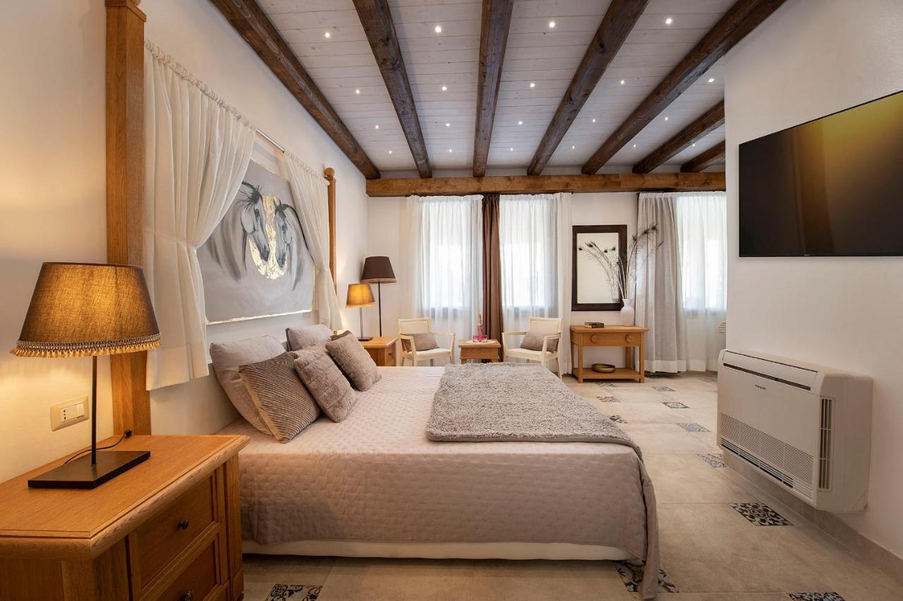 Villa Cavalieri Country Hotel بولا المظهر الخارجي الصورة