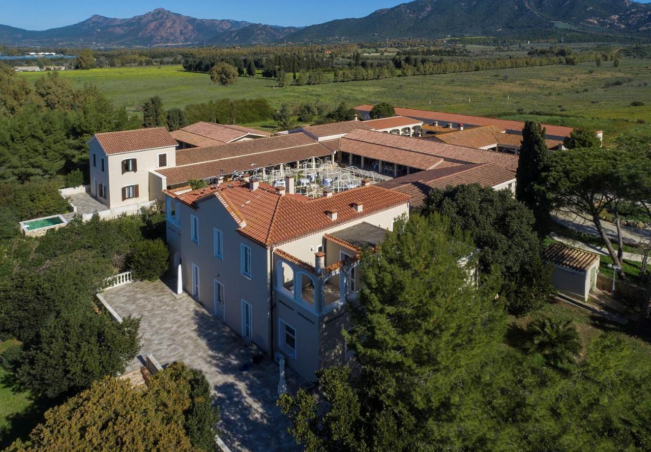 Villa Cavalieri Country Hotel بولا المظهر الخارجي الصورة