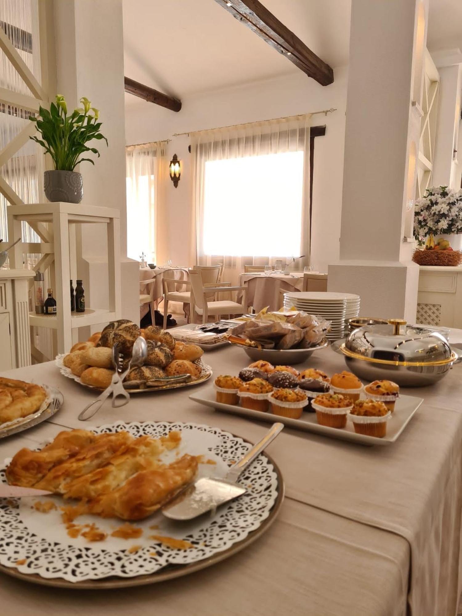 Villa Cavalieri Country Hotel بولا المظهر الخارجي الصورة