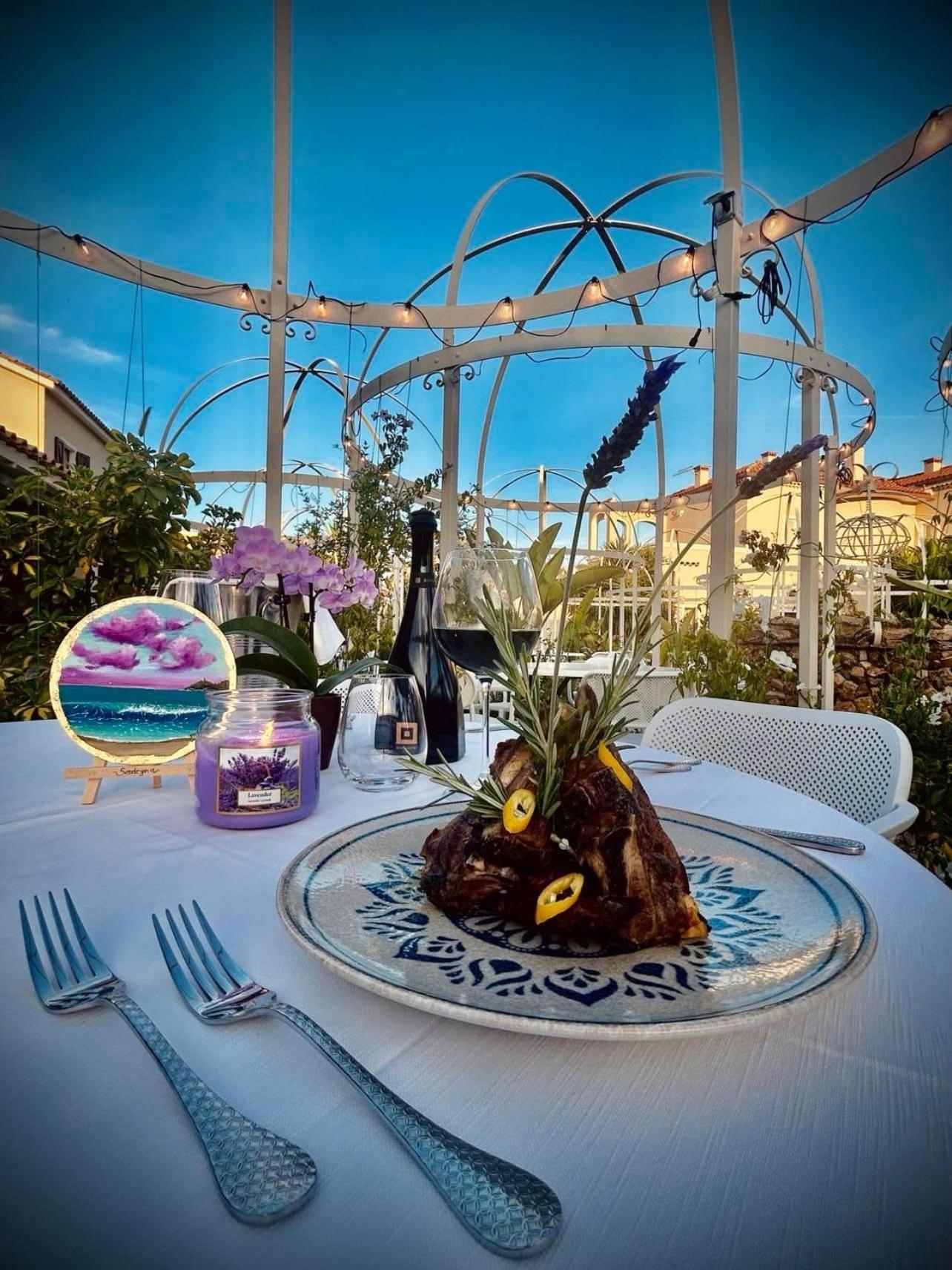 Villa Cavalieri Country Hotel بولا المظهر الخارجي الصورة