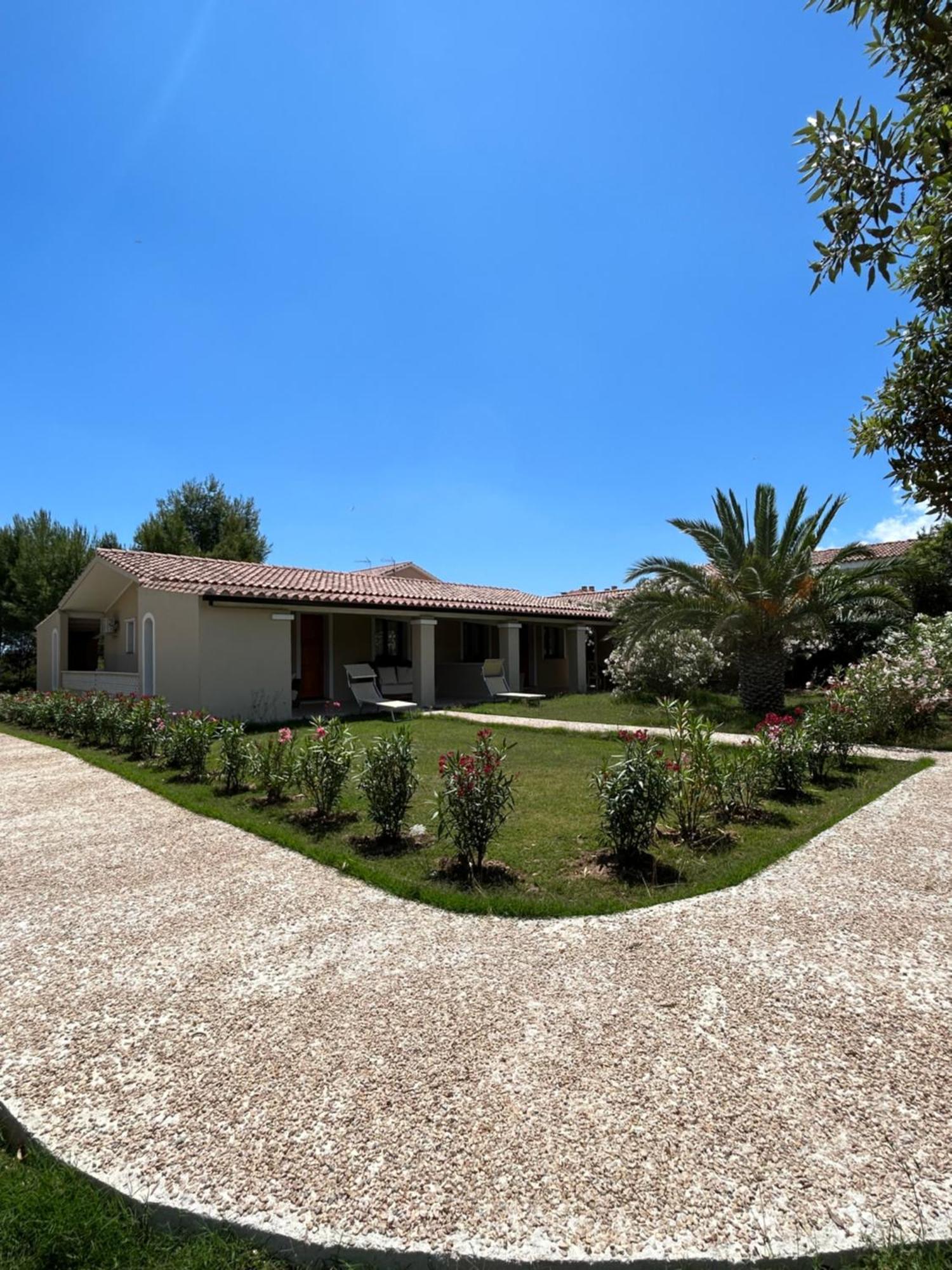 Villa Cavalieri Country Hotel بولا المظهر الخارجي الصورة